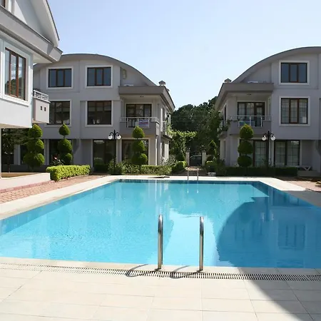 Golf With Pool *